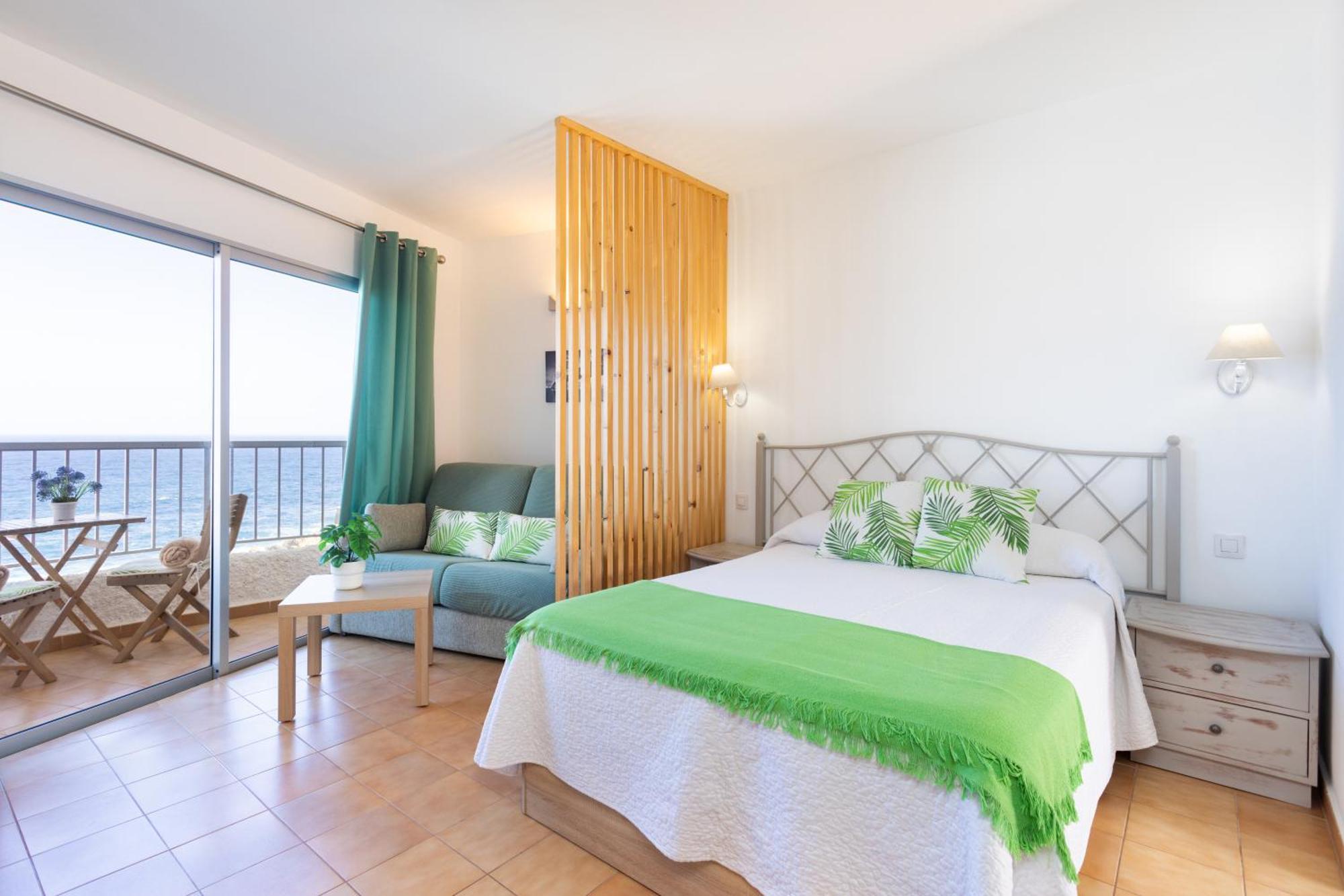 Cozy Seafront Studio With Balcony & Ocean Views San Marcos  Esterno foto
