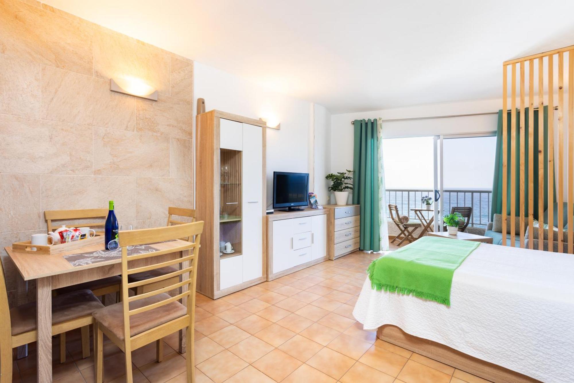 Cozy Seafront Studio With Balcony & Ocean Views San Marcos  Esterno foto