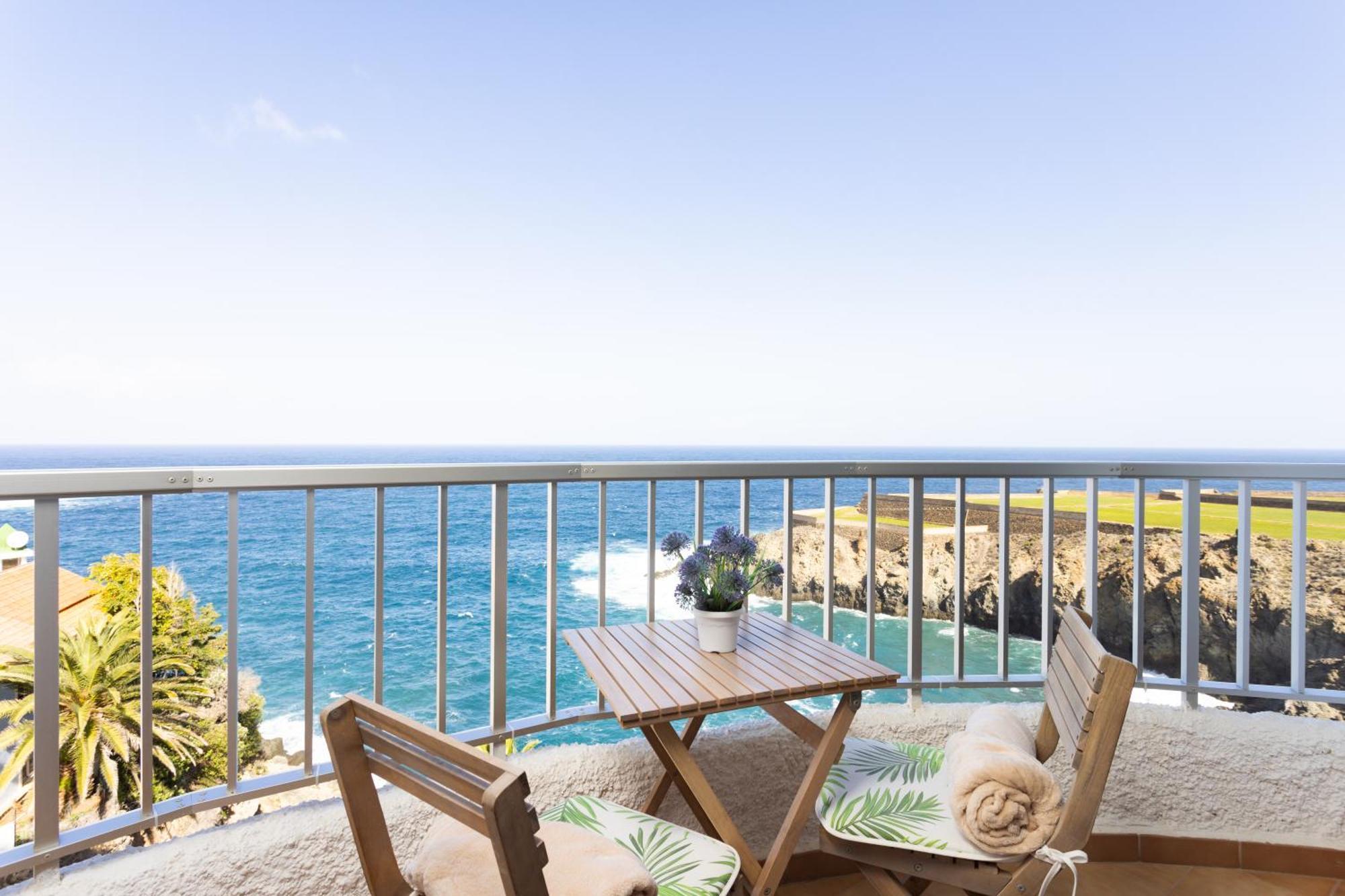 Cozy Seafront Studio With Balcony & Ocean Views San Marcos  Esterno foto